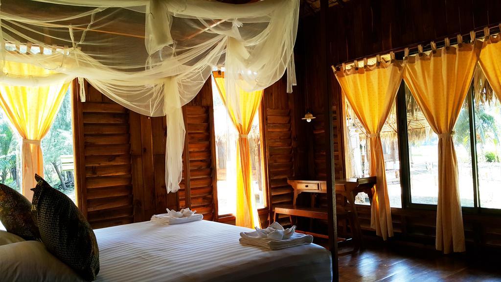 The Moken Eco Village - Sha Plus Ko Phra Thong Exterior photo